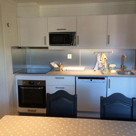 Sotra Rorbusenter Aparthotel Karavika Bagian luar foto